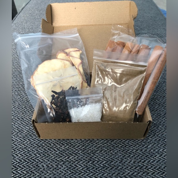 Simmering Potpourri Pack - Apple Cinnamon Scent - Picture 2 of 3